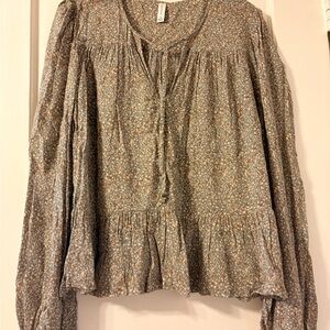 Gentle Fawn Floral Blouse in Brown teal green Cream